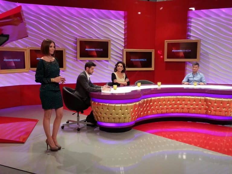 Plató de Televisión con Paneles Decorativos 3d