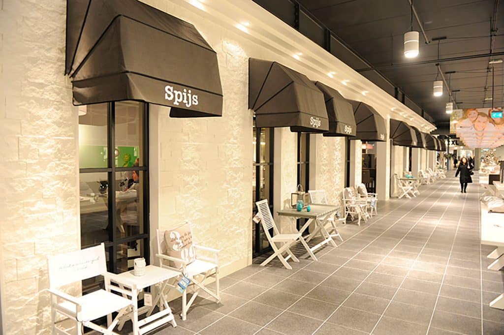 Bonito Restaurante con Paneles de Piedra — stone-effect panels by PanelPiedra®