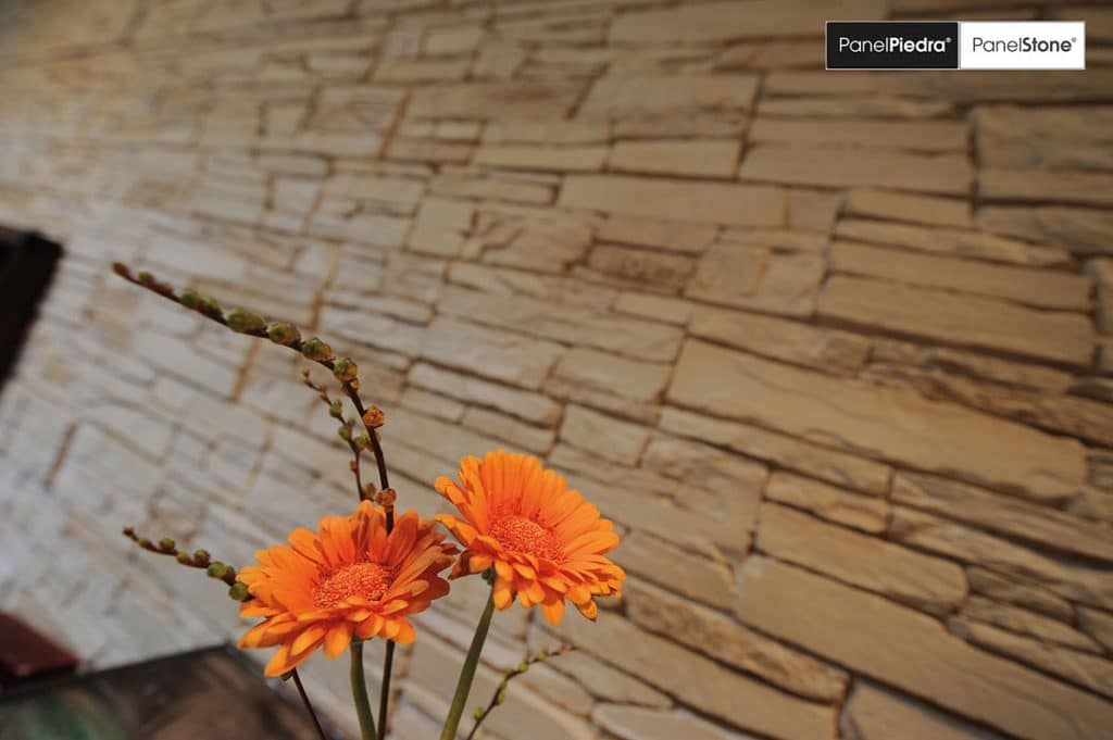 Decorar un Restaurante con Paneles de Piedra Pizarra — stone-effect panels by PanelPiedra®