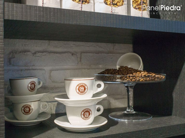 Pastelería – Cafetería con paneles imitación ladrillo Blanco