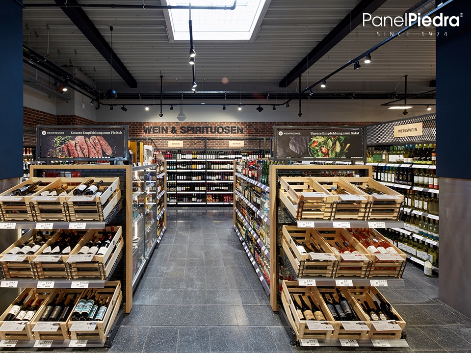 Paneles de ladrillo en un supermercado Alemán
