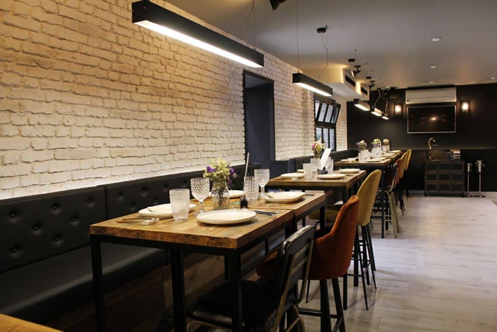 Restaurante Paneles imitación ladrillo — brick-effect panels by PanelPiedra®