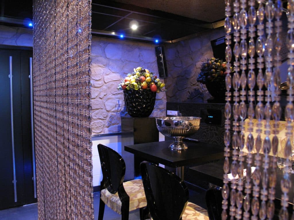 Paneles imitación Piedra en Un Estudio — stone-effect panels by PanelPiedra®