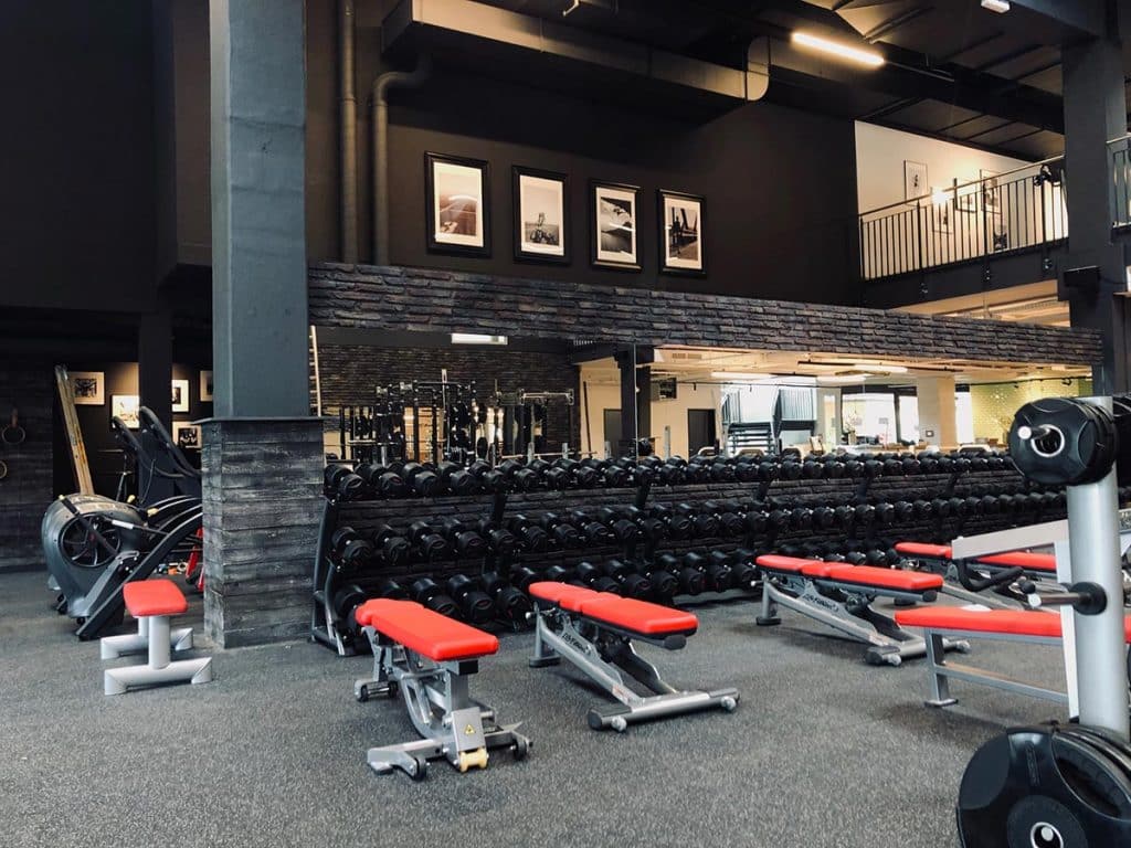 Gimnasio Paneles imitación ladrillo — brick-effect panels by PanelPiedra®