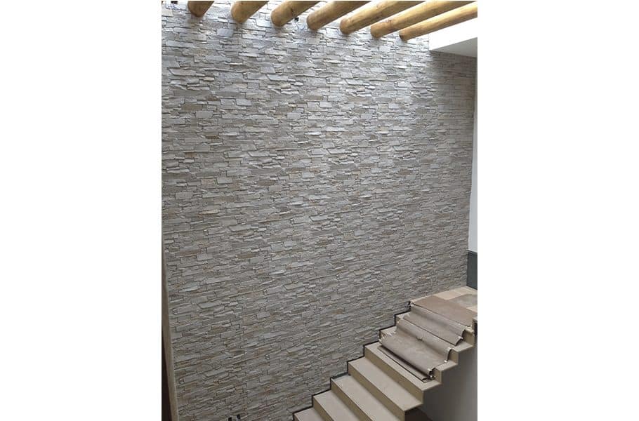 REVESTIMIENTO DE PARED IMITACIÓN A PIZARRA. PANELES DE POLIURETANO.