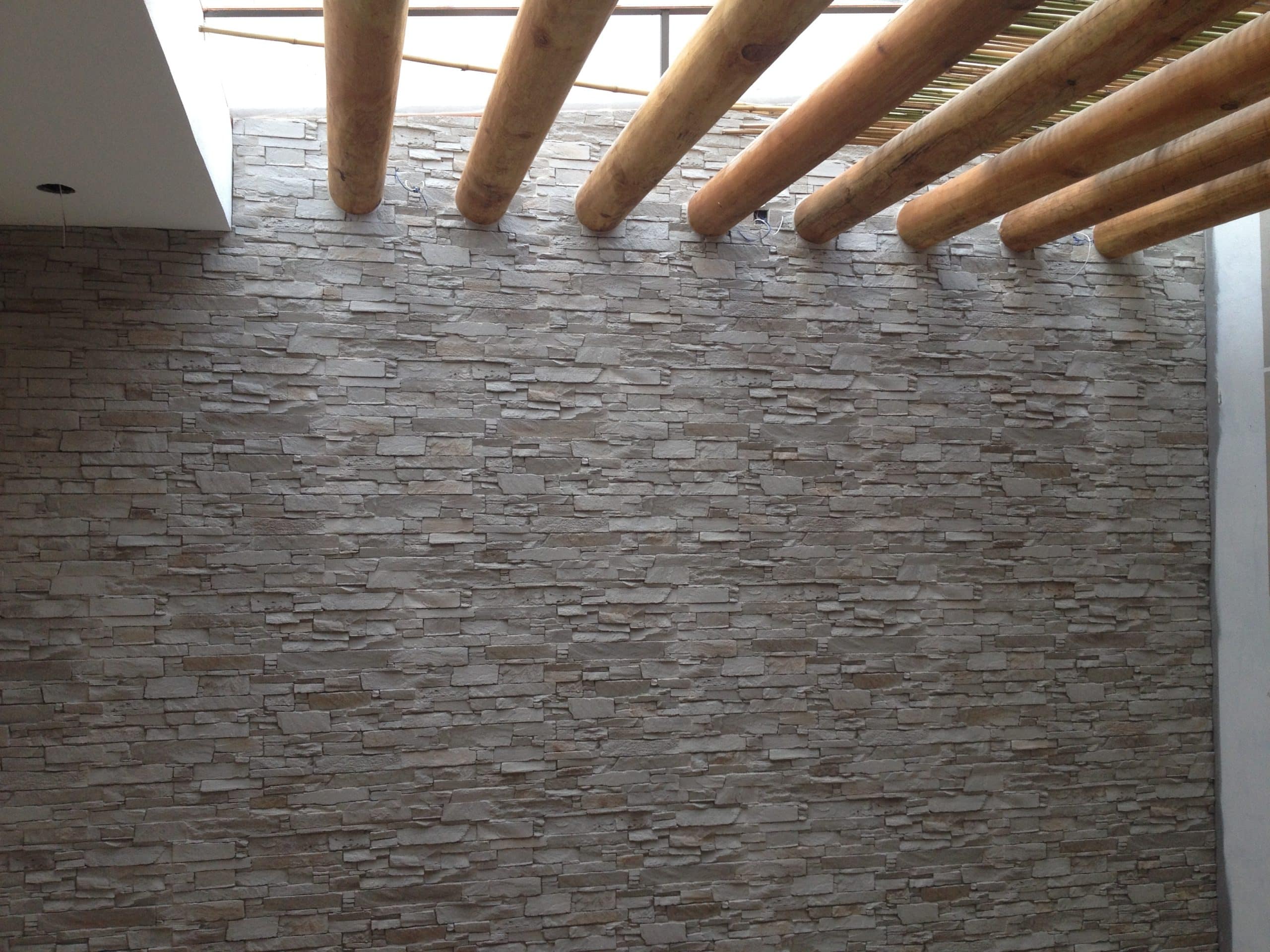 REVESTIMIENTO DE PARED IMITACIÓN A PIEDRA. PANELES DECORATIVOS.