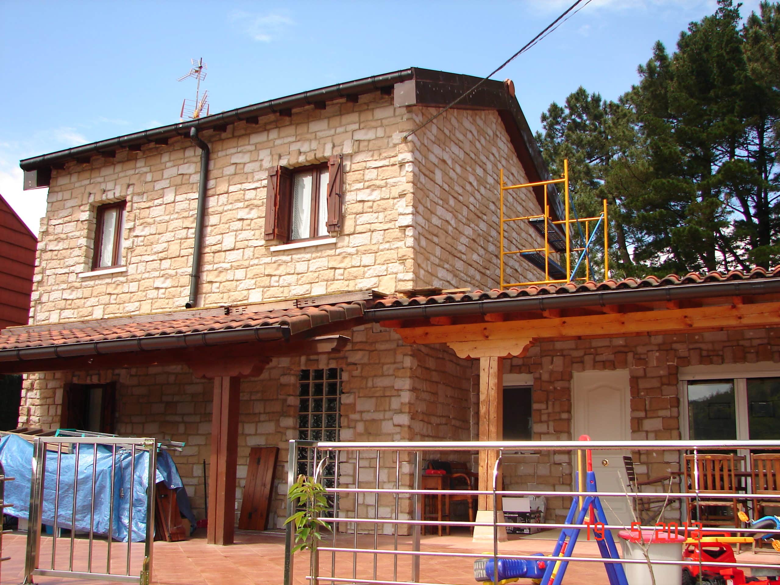 Fachadas de piedra con Paneles de Piedra